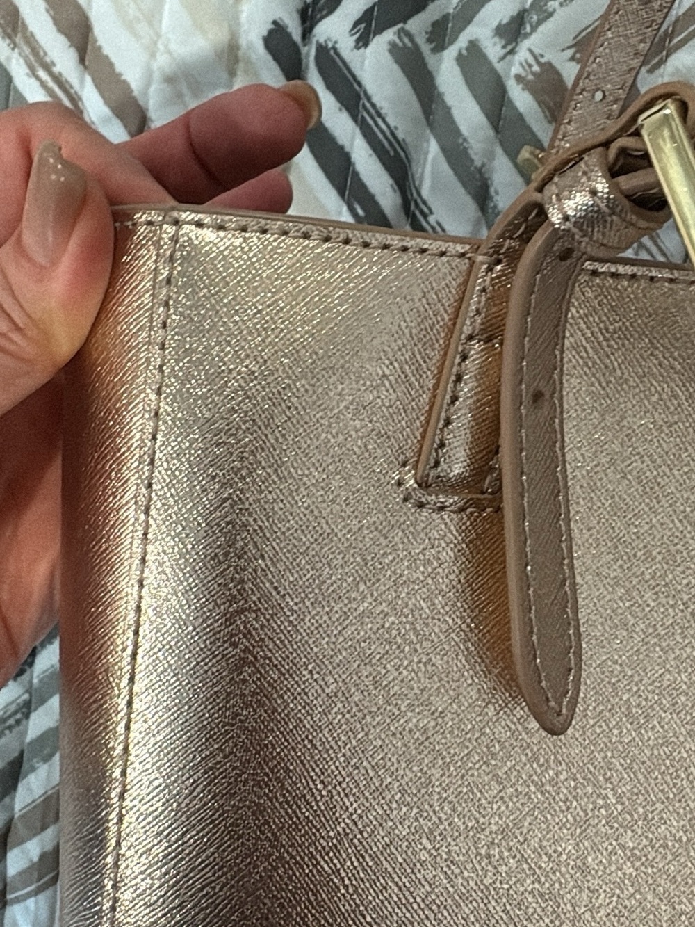 Tory Burch Metallic Rose Tote with Gold Logo - Picture 4 of 8